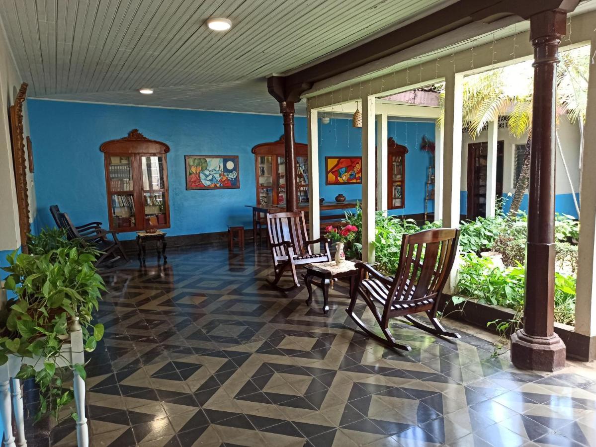Hostal Harvest House León المظهر الخارجي الصورة