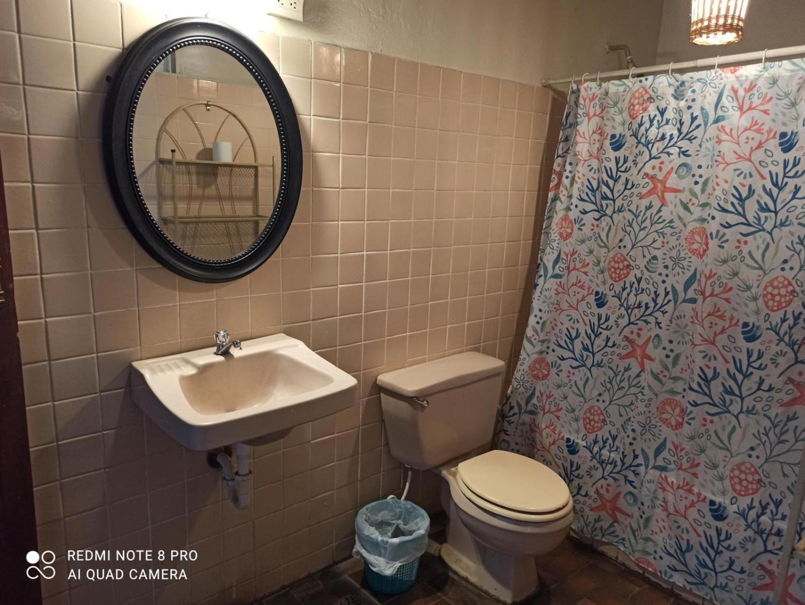 Hostal Harvest House León المظهر الخارجي الصورة